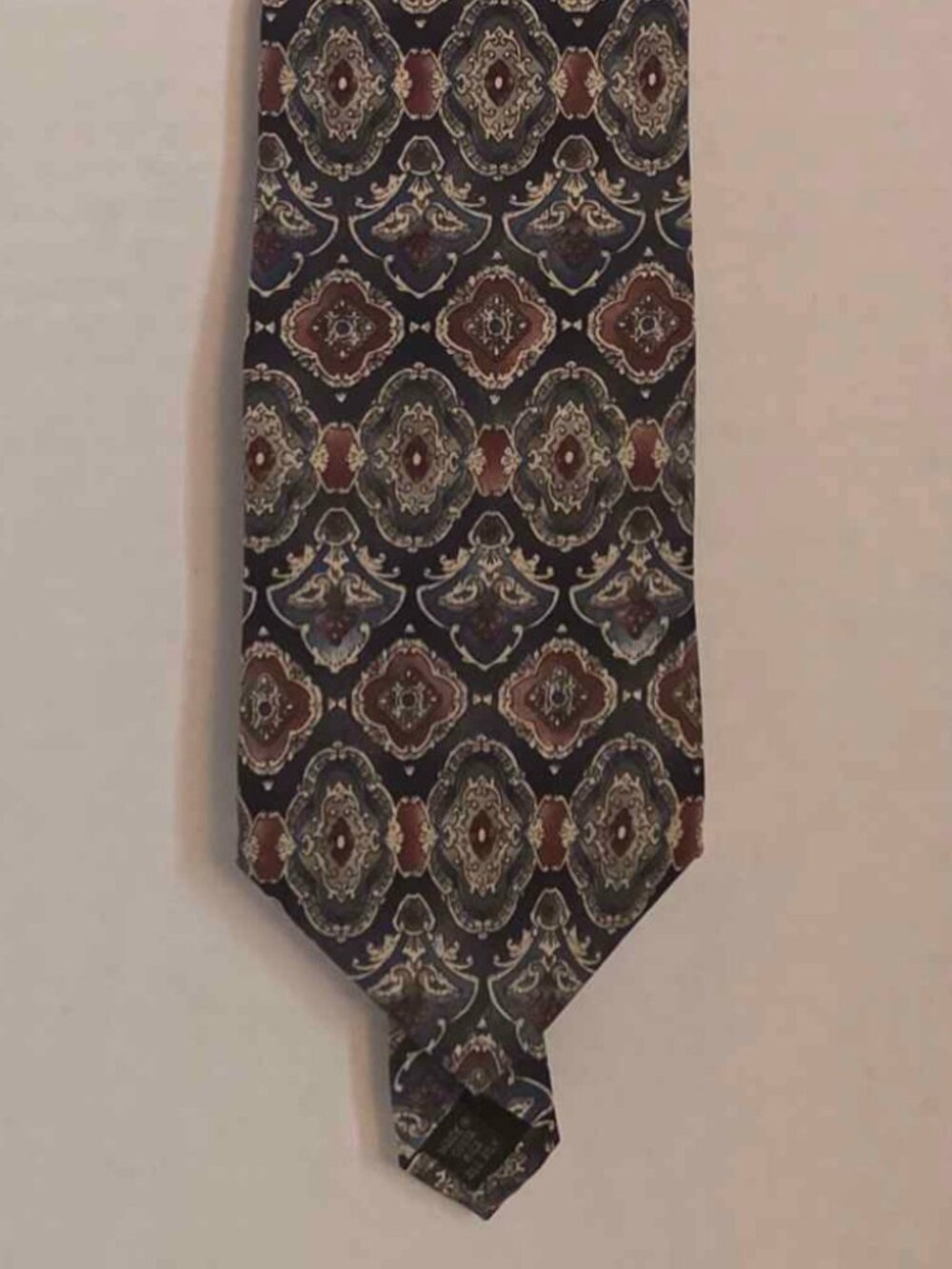 Bill Blass Mens Silk Tie Navy Blue Rust Paisley Medallion Necktie